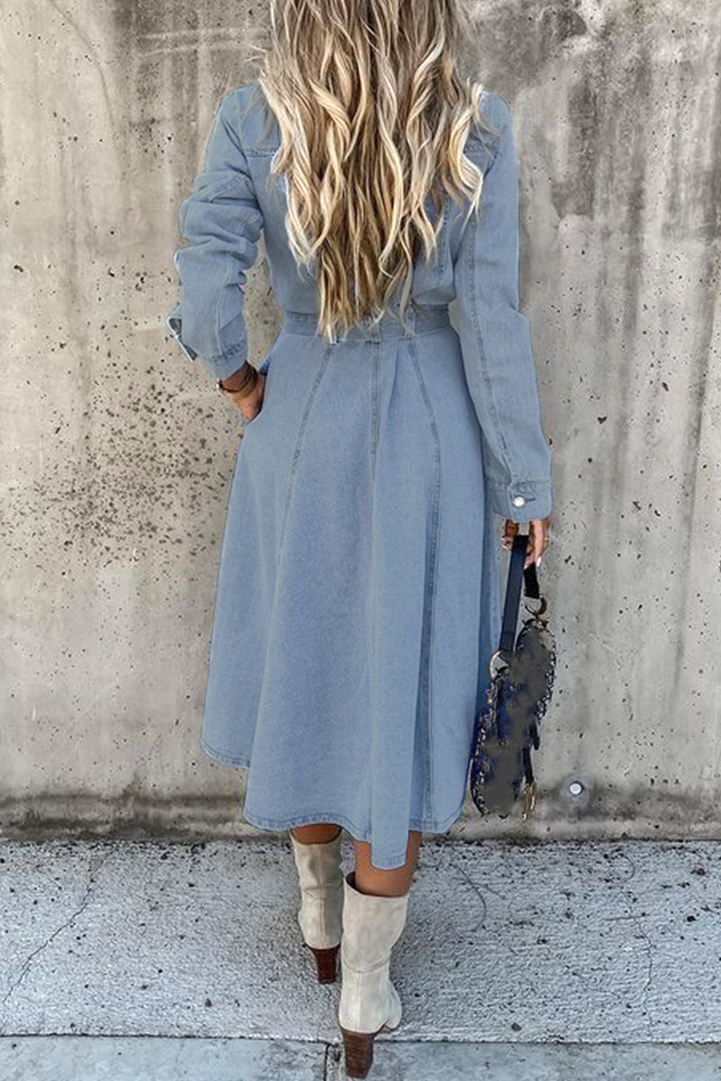Beautifully Finished Dress in a Timeless Design