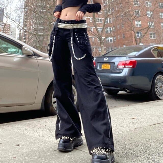 Beautifully Finished Pants in a Timeless Design