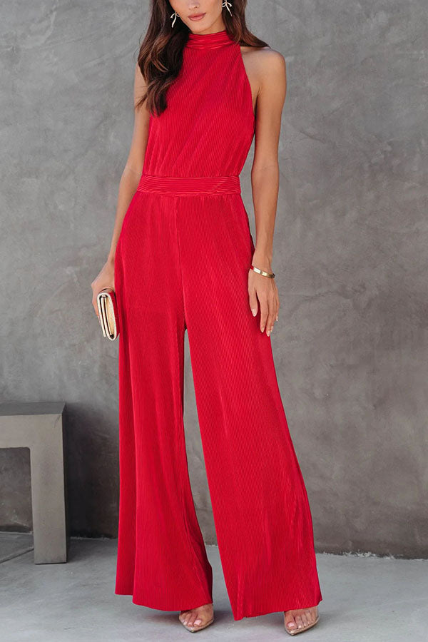 Well Tailored Garment with a Graceful Silhouette