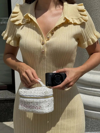 Beautifully Finished Dress in a Timeless Design