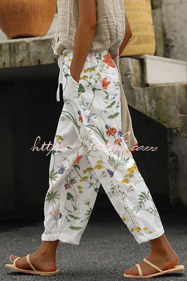 Effortlessly Elegant Pants with a Timeless Design