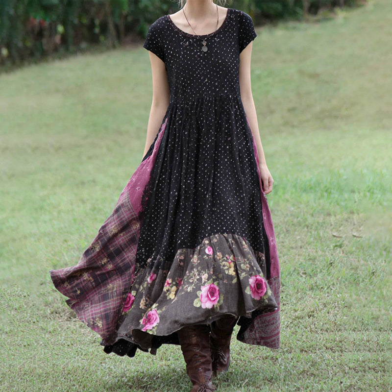 Classic Vintage Dress with a Flattering Fit