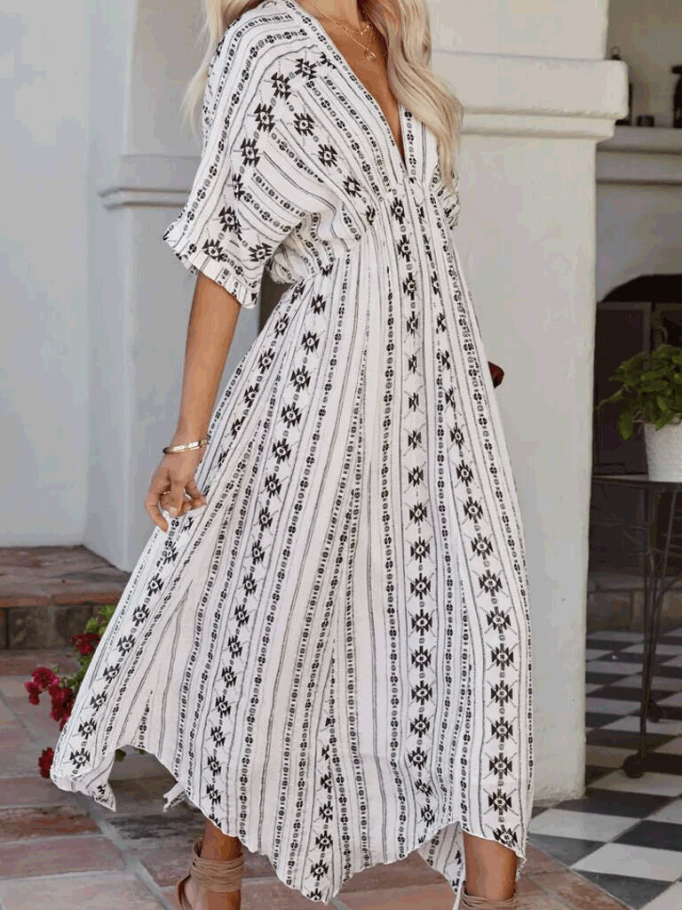 Sophisticated Dress with a Clean Classic Look