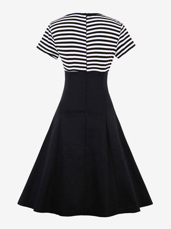Classic Vintage Dress with a Flattering Fit