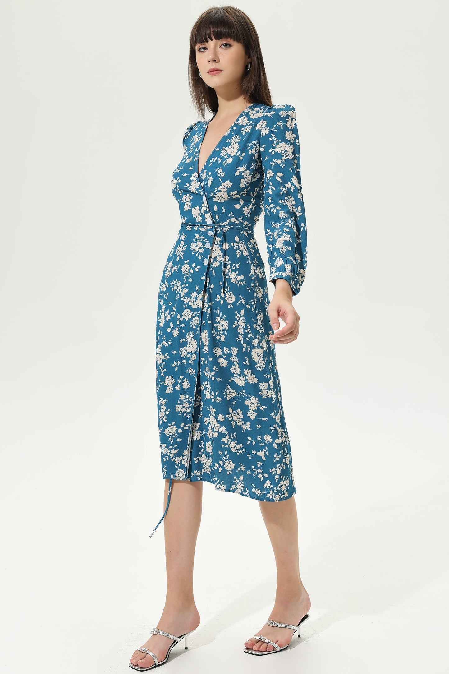 Sophisticated Dress with a Clean Classic Look