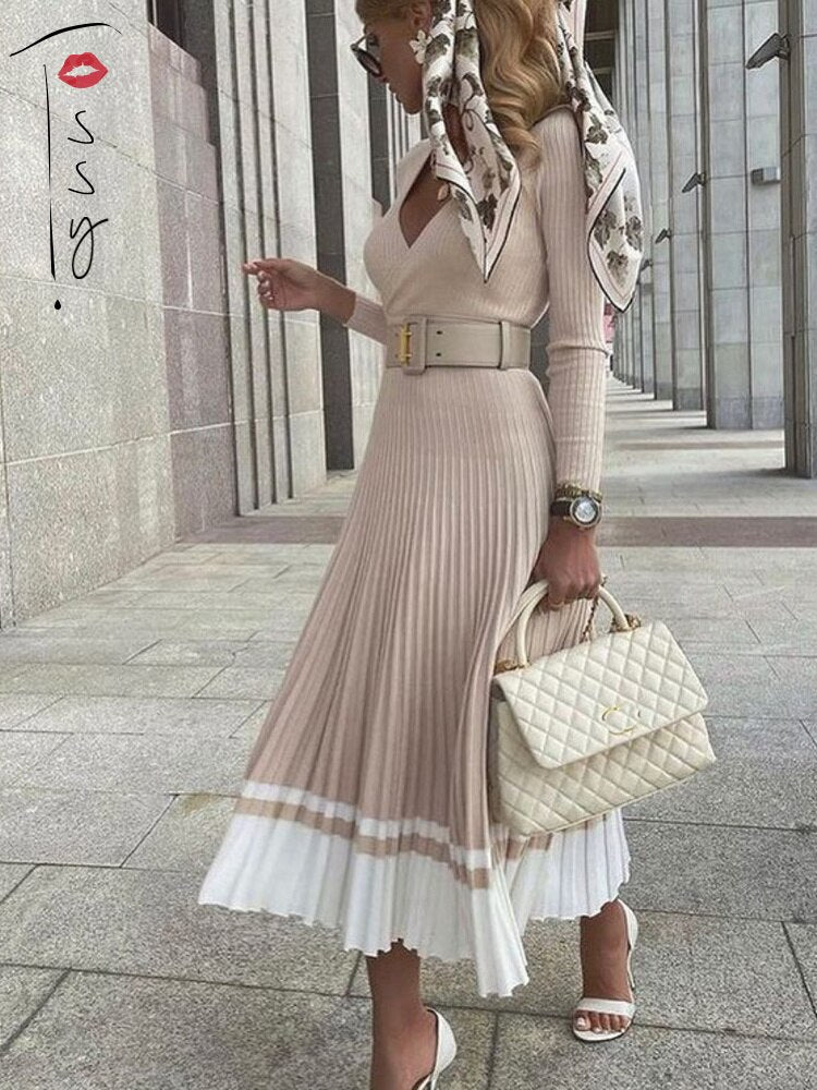 Beautifully Crafted Dress in a Classic Style