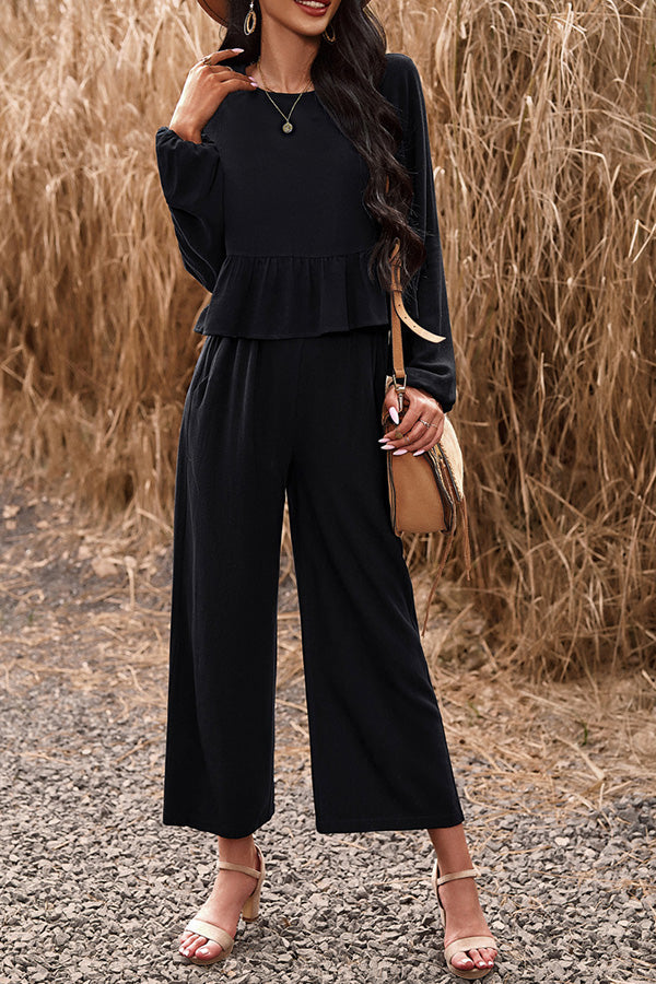 Sophisticated Trousers with a Clean Classic Look