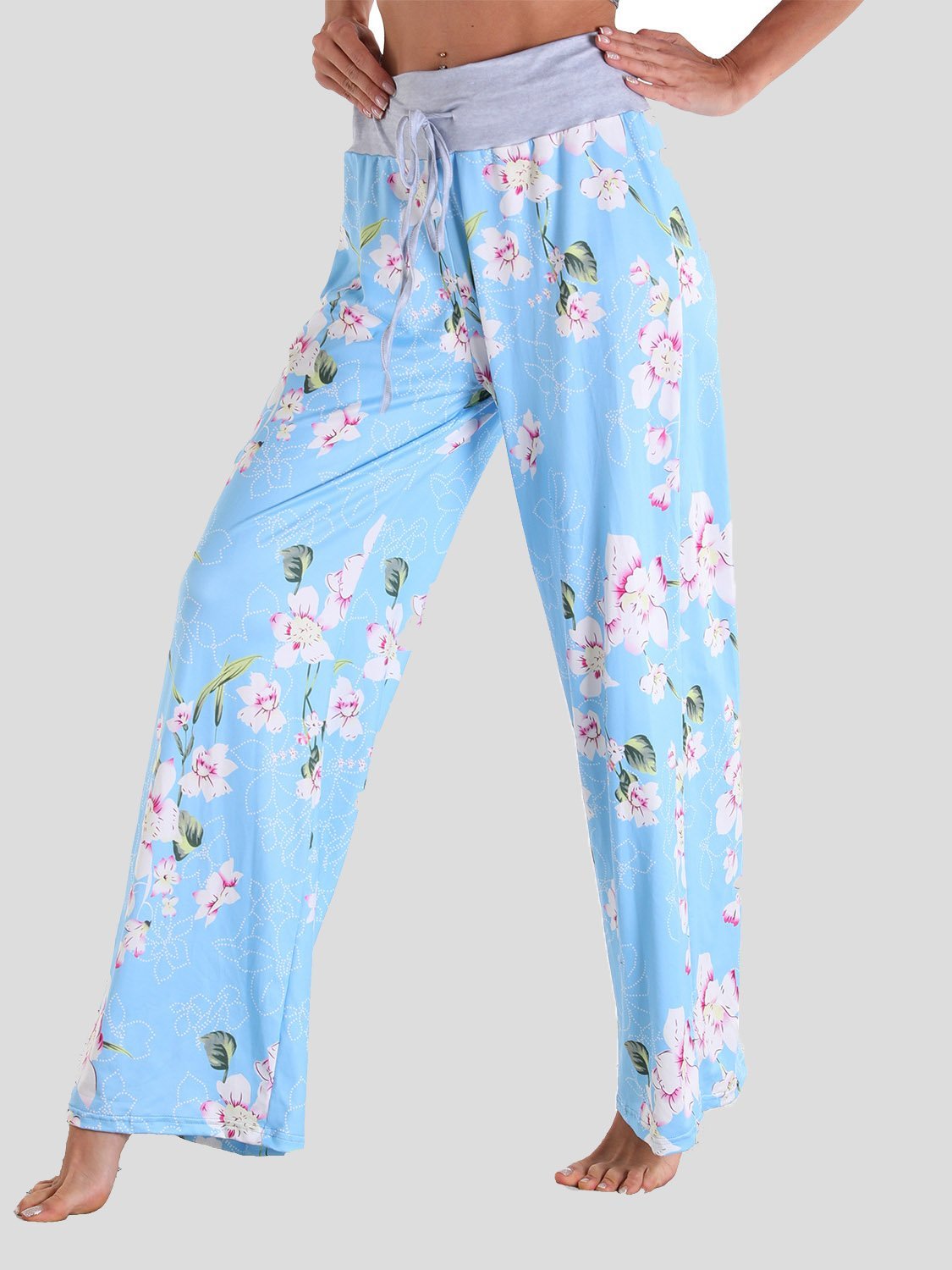 Effortlessly Elegant Pants with a Timeless Design