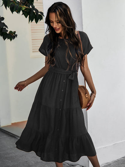 Effortlessly Elegant Dress with a Timeless Design