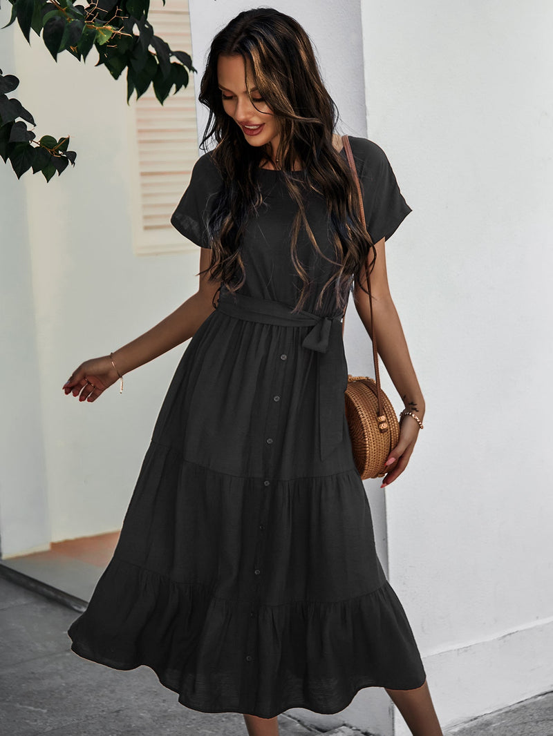 Effortlessly Elegant Dress with a Timeless Design