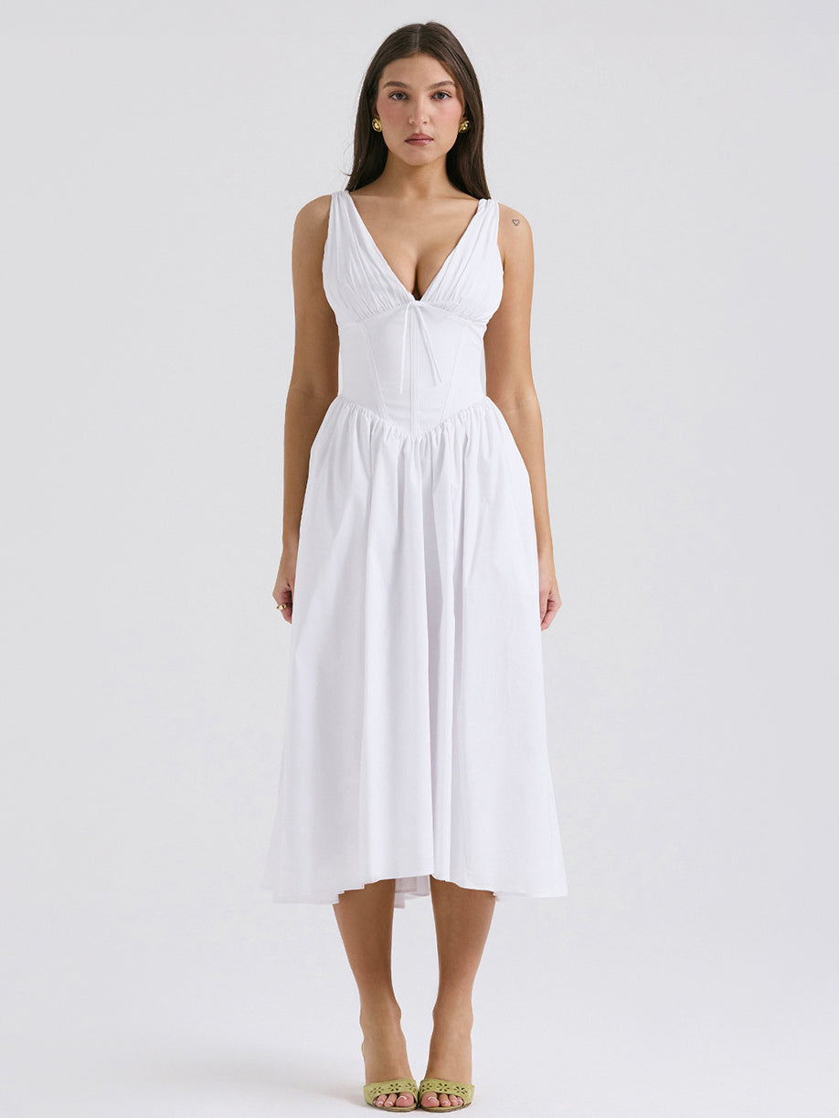 Polished Dress with an Effortless Classic Look
