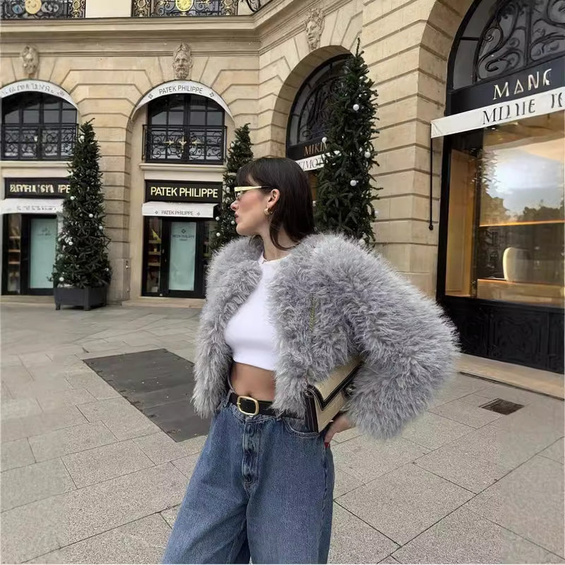 Classic Vintage & Enduringly Stylish Coat