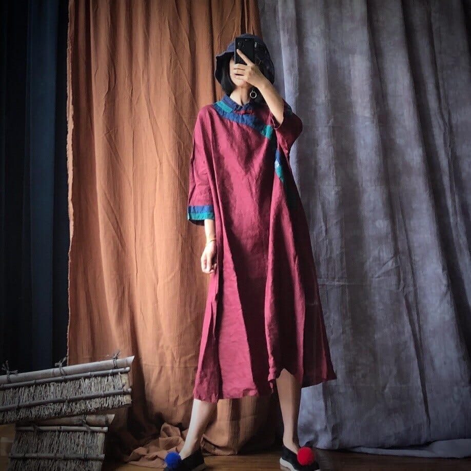 Beautifully Finished Dress in a Timeless Design