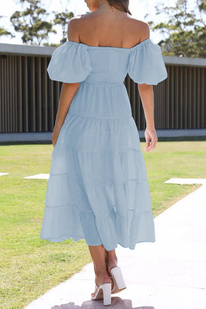 Effortlessly Elegant Dress with a Timeless Design