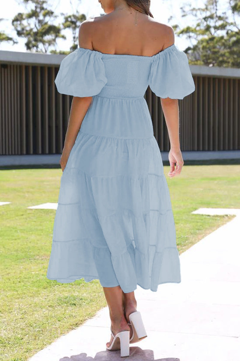 Effortlessly Elegant Dress with a Timeless Design