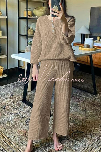 Classic Vintage & Enduringly Stylish Top