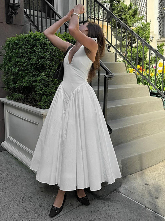 Classic Vintage & Enduringly Stylish Dress