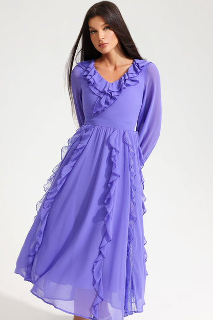 Gracefully Styled Dress for Any Occasion