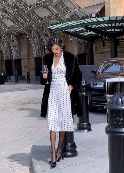 Classic Vintage & Enduringly Stylish Dress