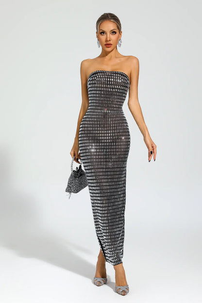 Gracefully Styled Dress for Any Occasion