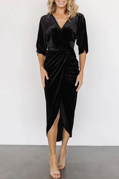 Classic Vintage & Enduringly Stylish Dress