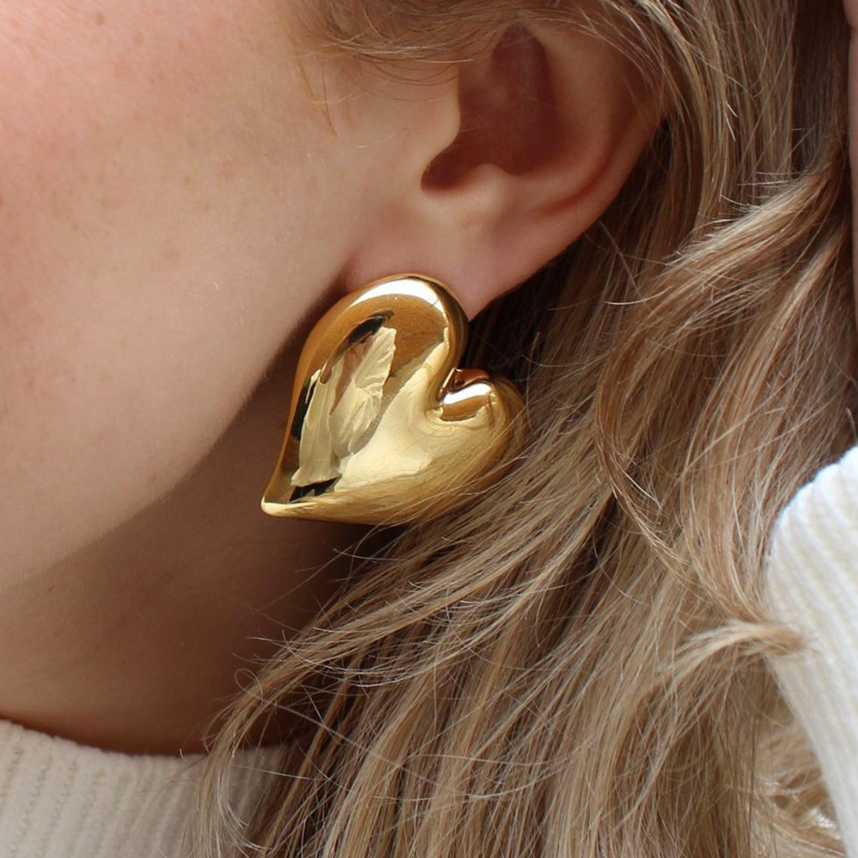 Beautiful Earring with Unique Style