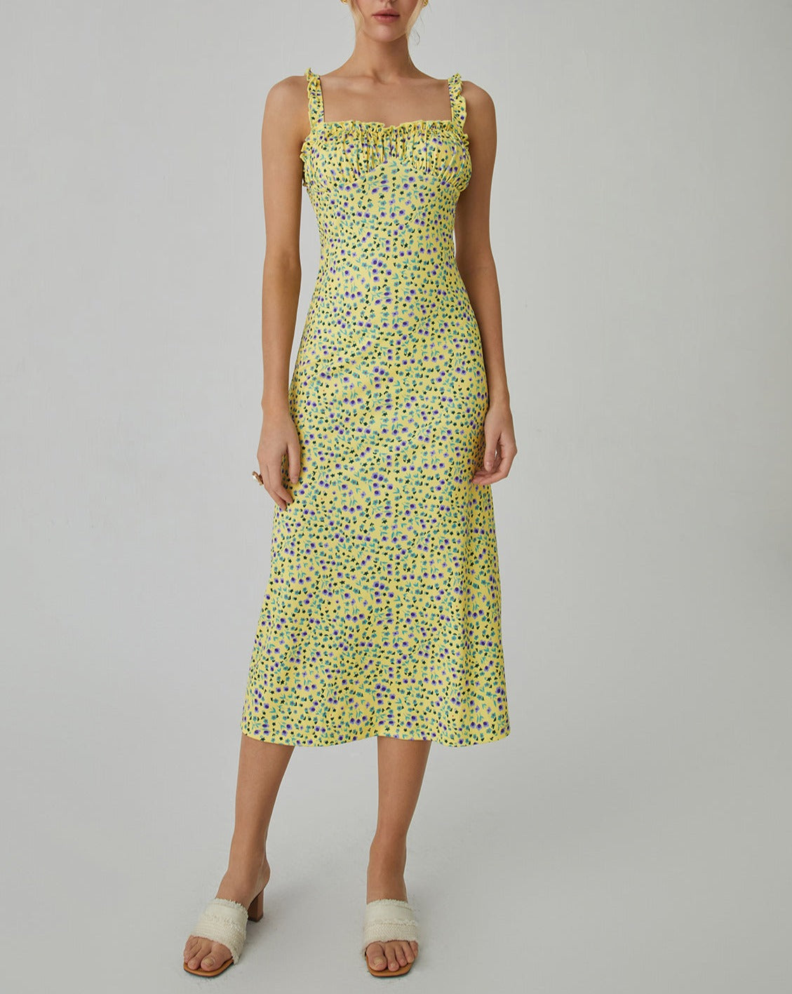 Polished Dress with an Effortless Classic Look