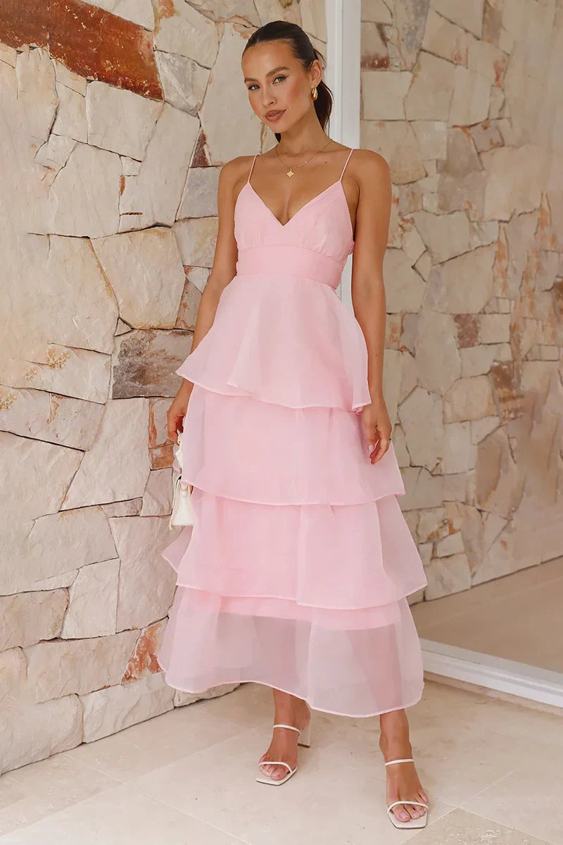 Beautifully Finished Dress in a Timeless Design