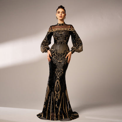 Well Tailored Dress with a Graceful Silhouette