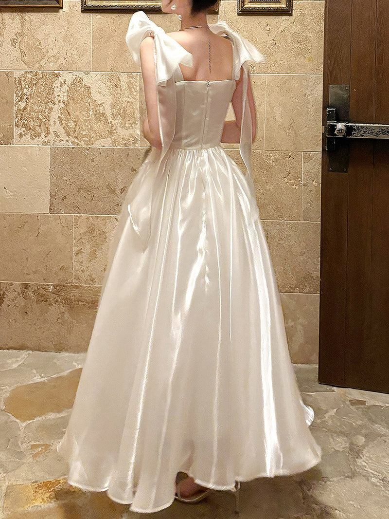 Beautifully Finished Garment in a Timeless Design