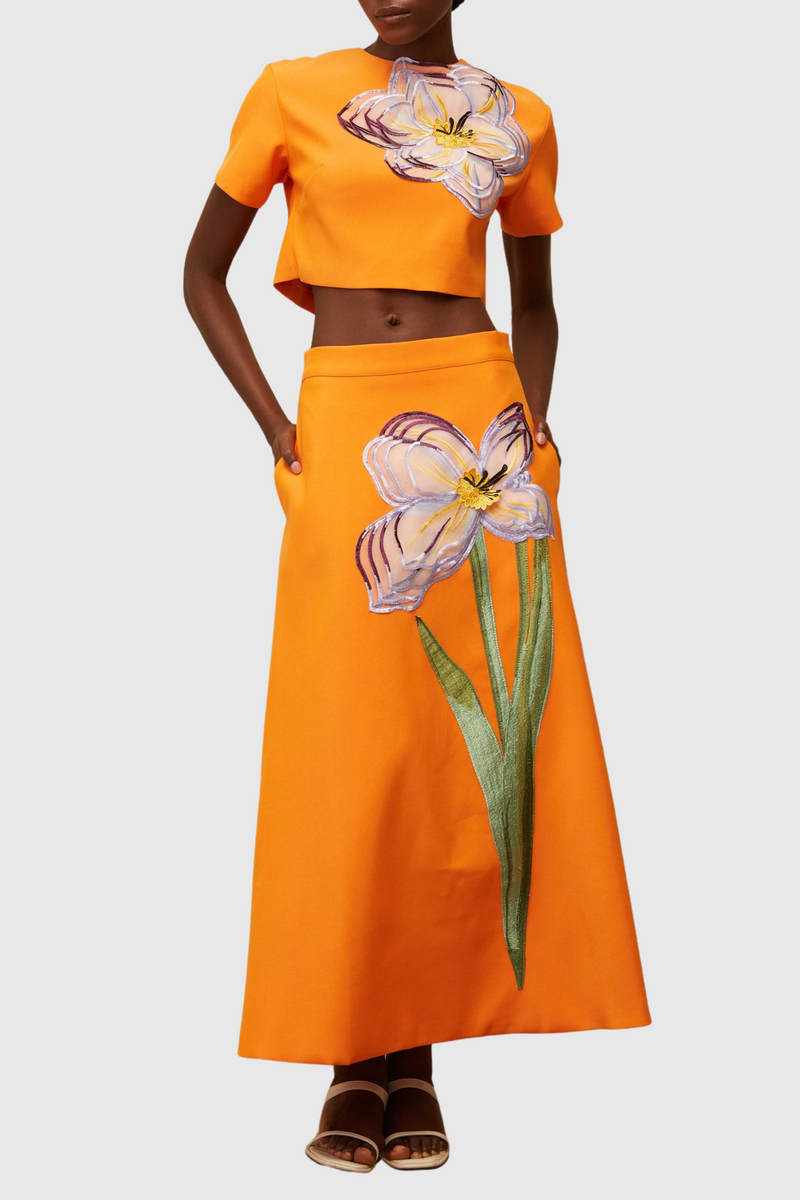 Gracefully Styled Garment for Any Occasion
