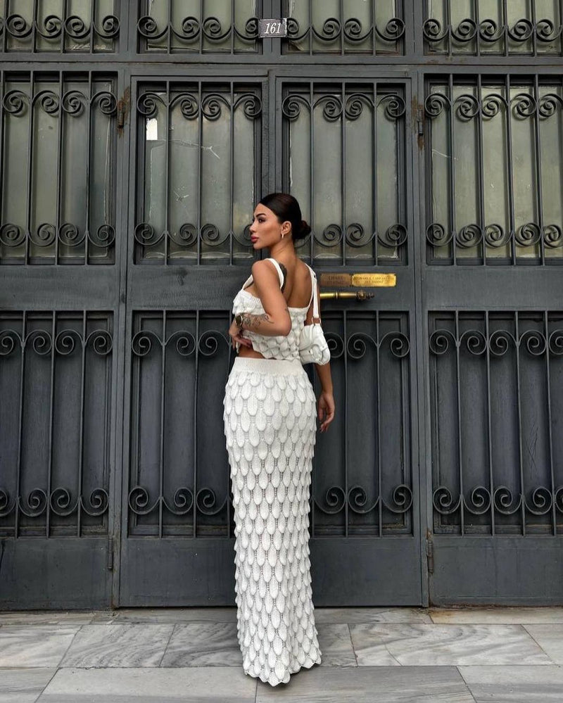 Sophisticated Garment with a Clean Classic Look