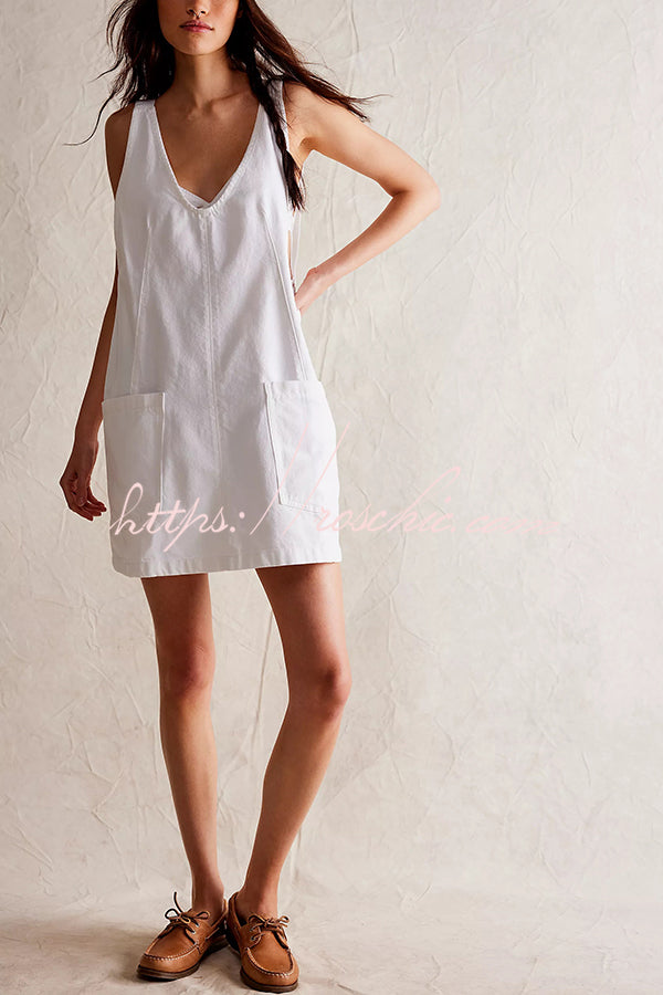 Sophisticated Dress with a Clean Classic Look