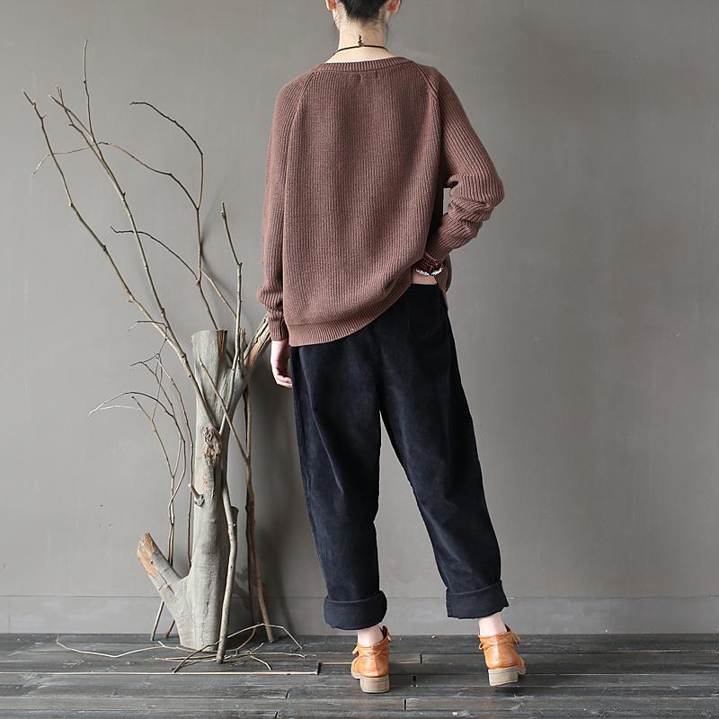 Well Tailored Sweater with a Graceful Silhouette