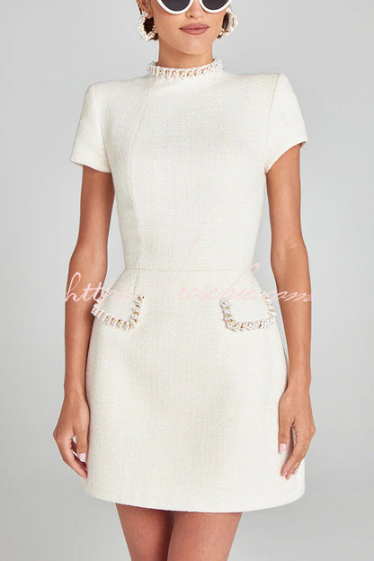 Beautifully Finished Dress in a Timeless Design