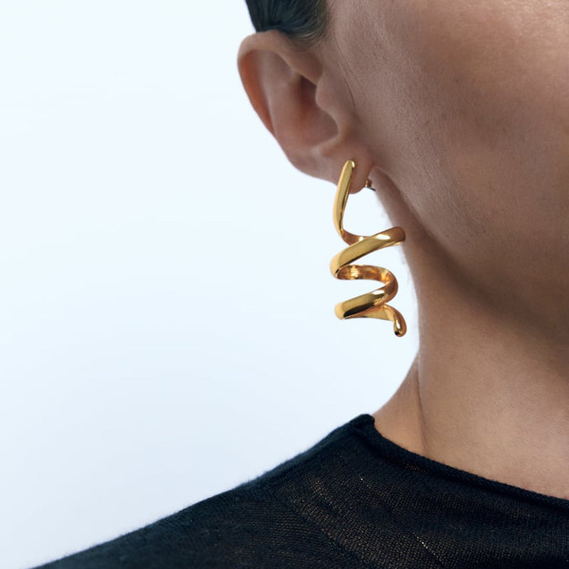 Romantic Earring for Special Moments