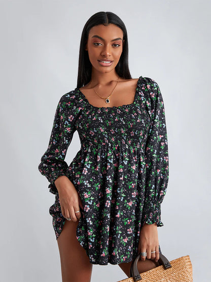 Classic Vintage Dress with a Flattering Fit