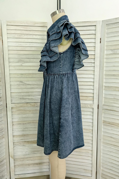 Beautifully Crafted Dress in a Classic Style