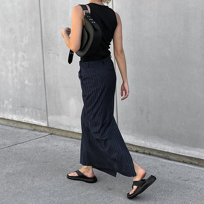 Beautifully Finished Garment in a Timeless Design