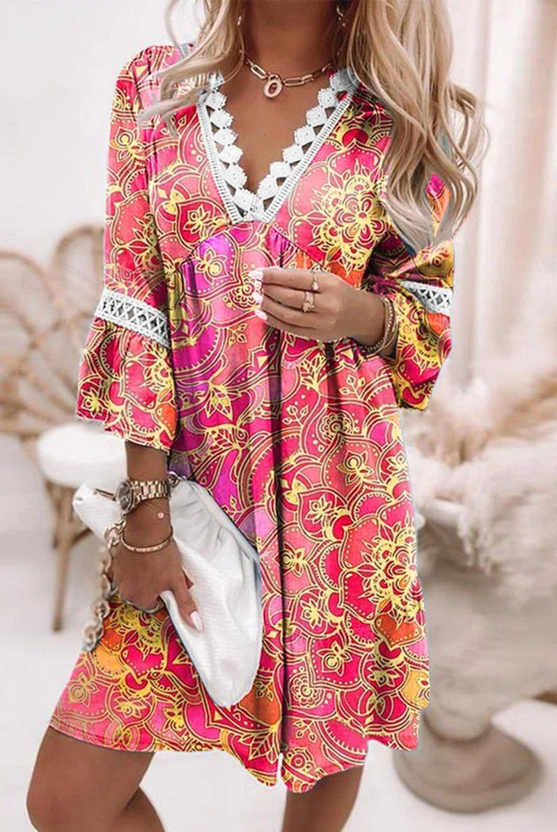 Effortlessly Elegant Dress with a Timeless Design