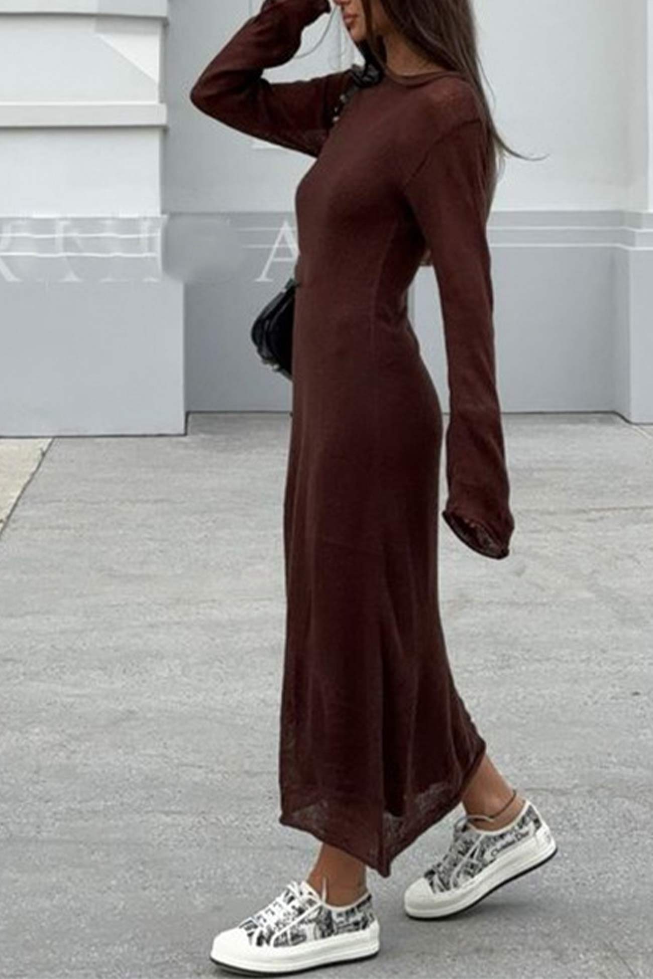 Effortlessly Elegant Dress with a Timeless Design