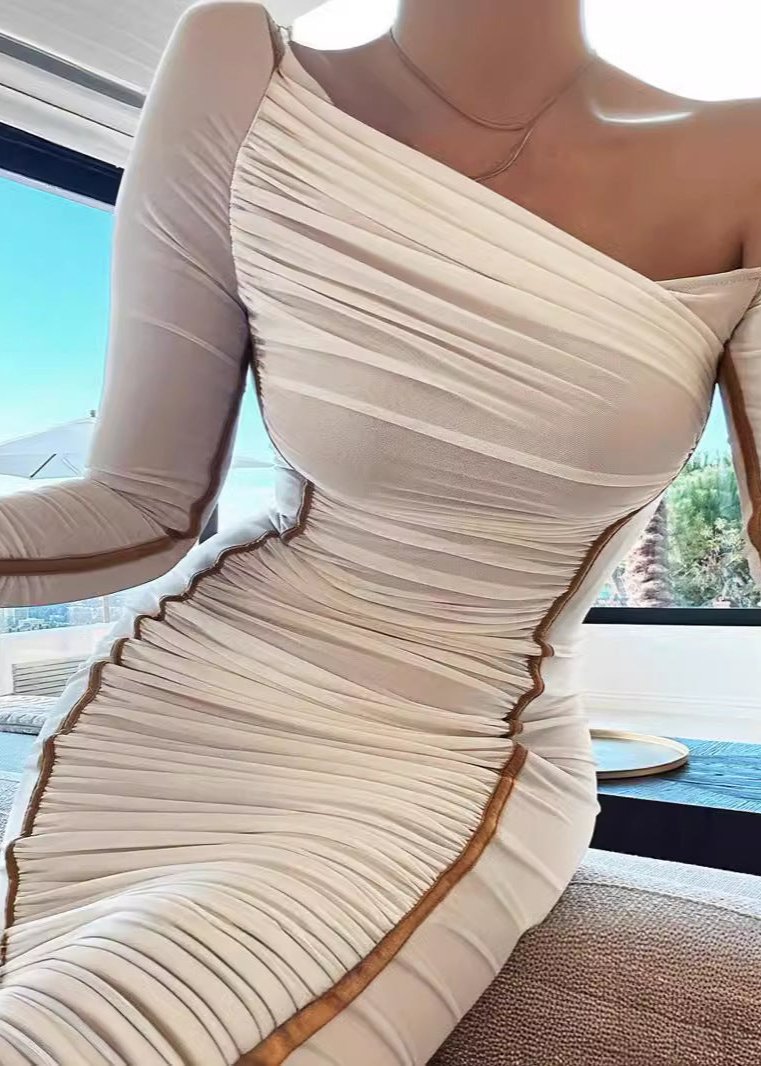 A Vintage Style Dress with Delicate Timeless Details