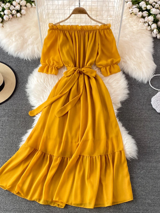 Classic Vintage Dress with a Flattering Fit