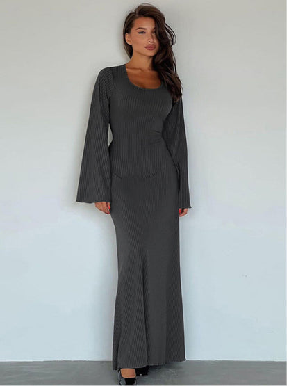 Effortlessly Elegant Sweater with a Timeless Design