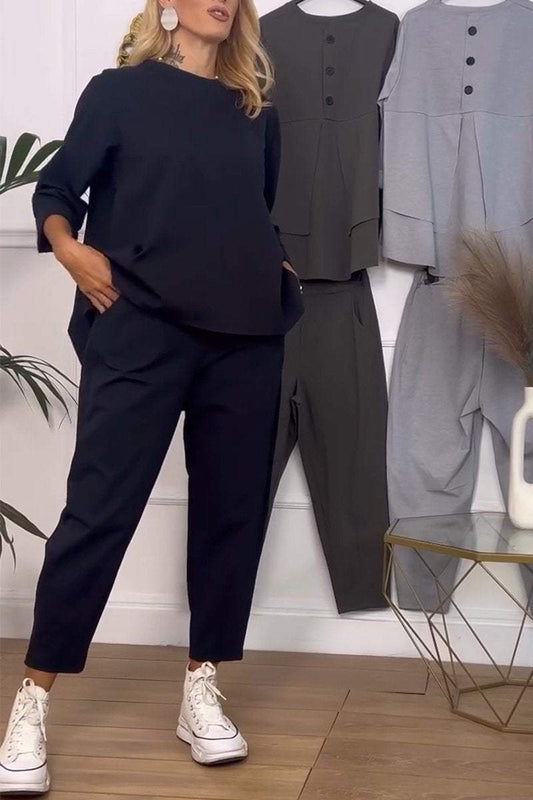 Gracefully Styled Garment for Any Occasion