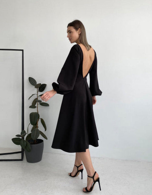 Classic Vintage Dress with a Flattering Fit