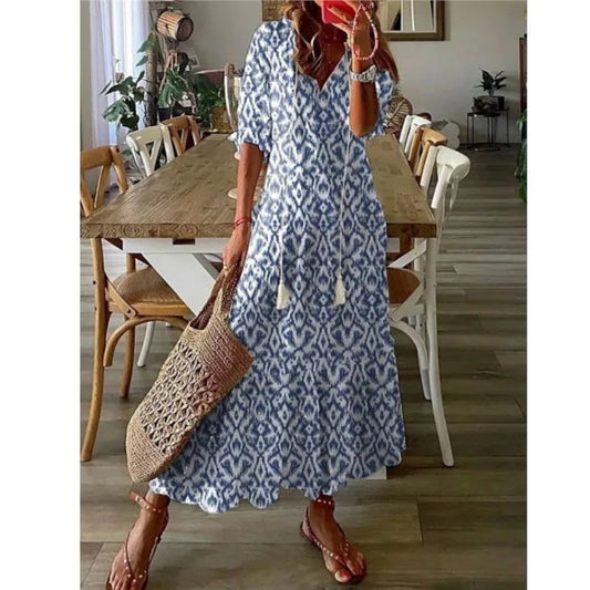 Beautifully Finished Dress in a Timeless Design