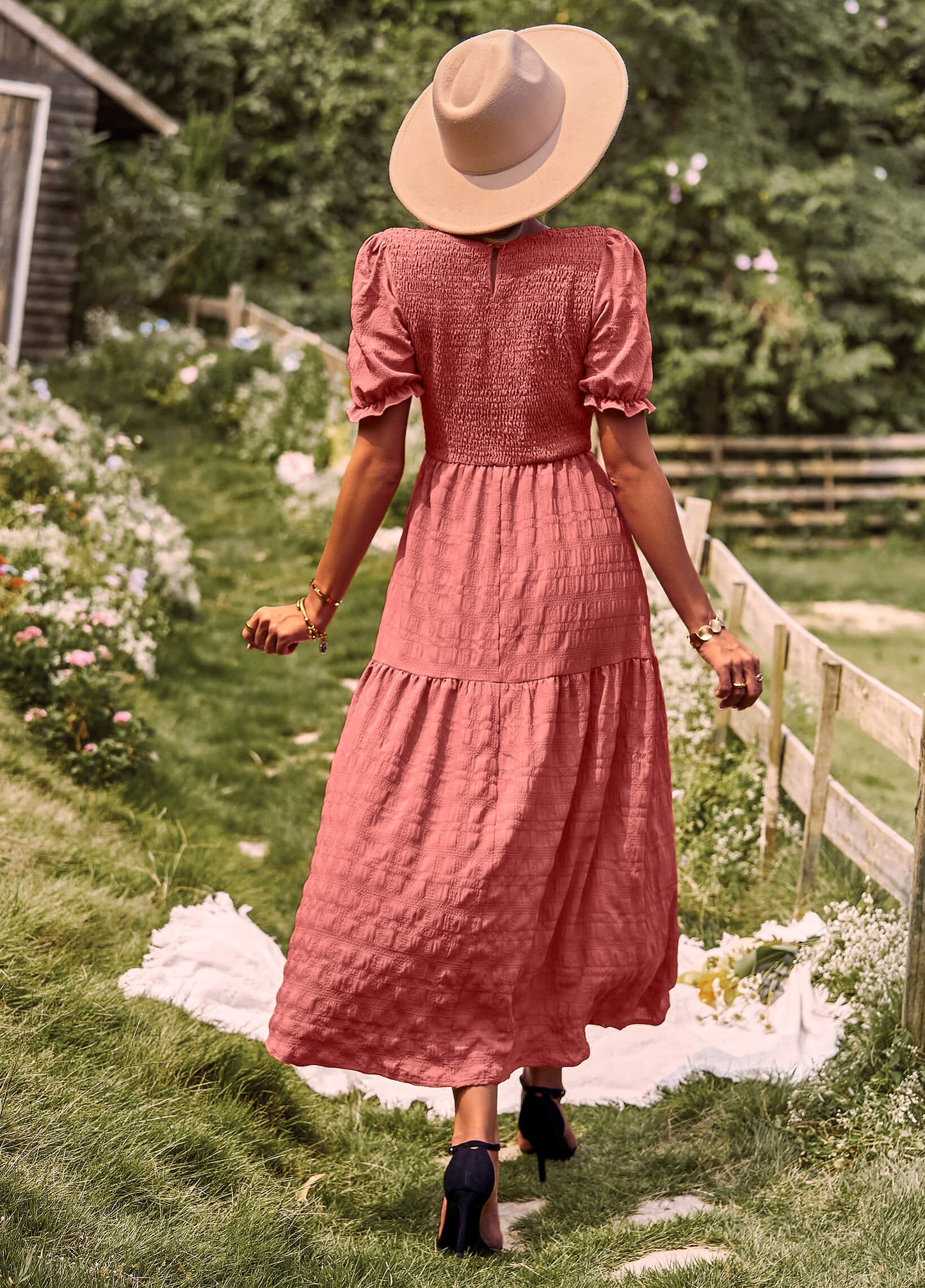 Classic Vintage Dress with a Flattering Fit