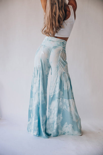 Classic Vintage Pants with a Flattering Fit