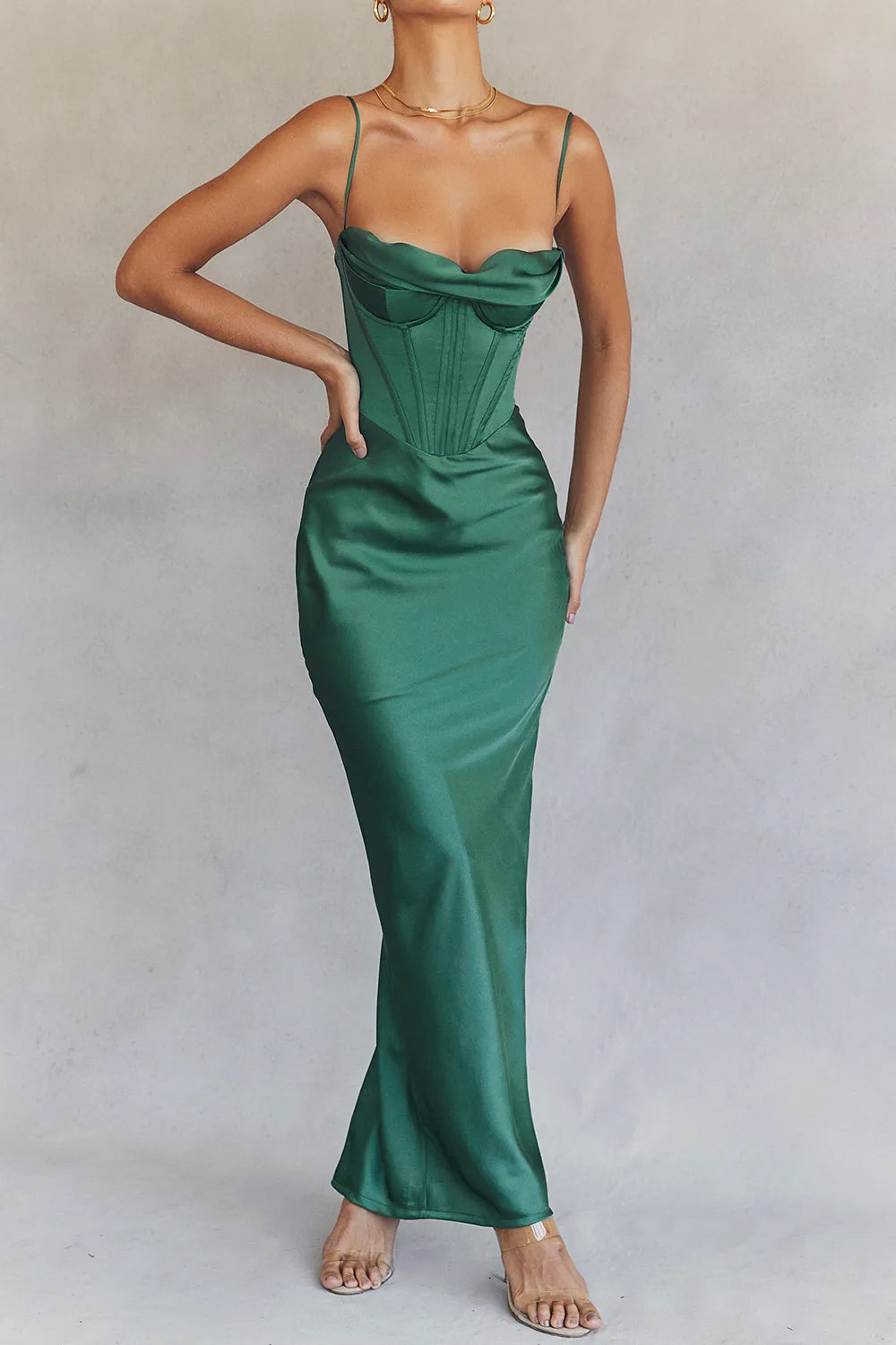 Gracefully Styled Dress for Any Occasion